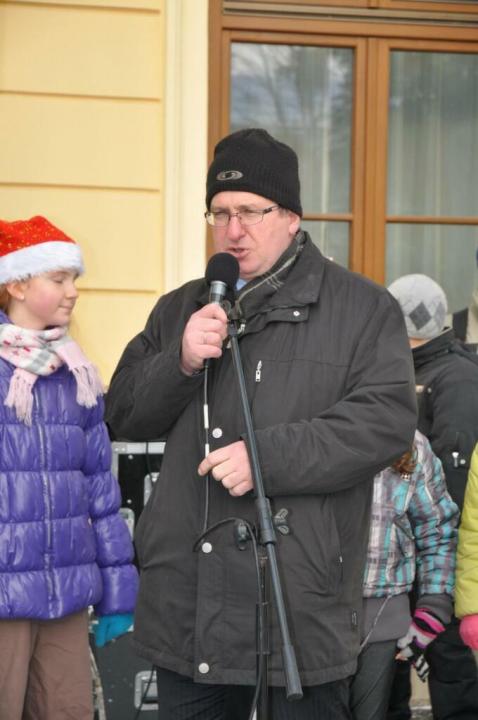 Św Mikołaj i dekorowanie miejskiej choinki _11