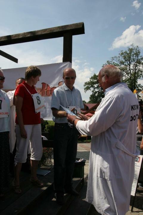 Mistrzostwa w dojeniu sztucznej krowy - Rabka_58