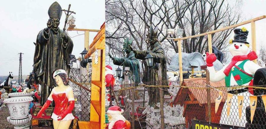 W sklepie z ogrodowymi figurami papież Jan Paweł II znalazł się w przedziwnym towarzystwie. Są tu bałwany, konie, psy, krasnale, słonie i plastikowa lala