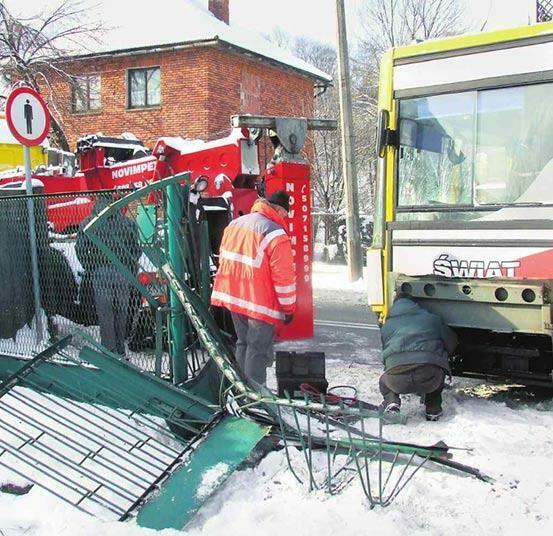 Dobrze, że tylko jedno dziecko ucierpiało - mówią świadkowie wypadku