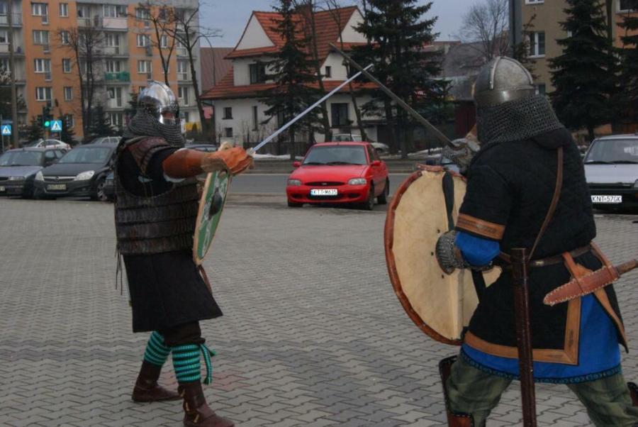 Pokaz walk i rzemiosła Wikingów_45