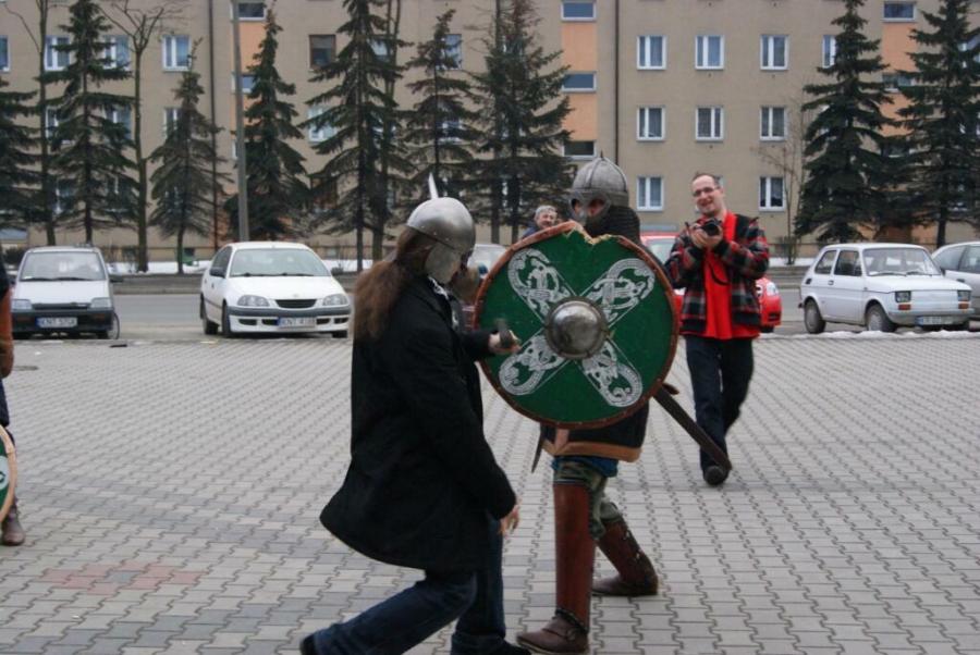 Pokaz walk i rzemiosła Wikingów_67