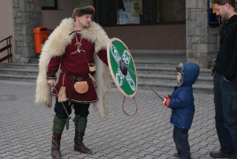 Pokaz walk i rzemiosła Wikingów_73